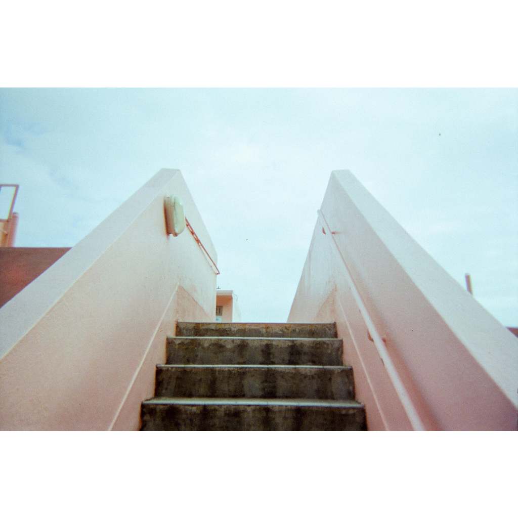 Retocolor Amber Spark 35mm Disposable Film Camera 27 exposures