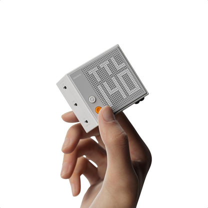 SHARGE Pixel 140 GaN III Charger PD3.1 Fast Charging triple USB-C Port Matrix Display